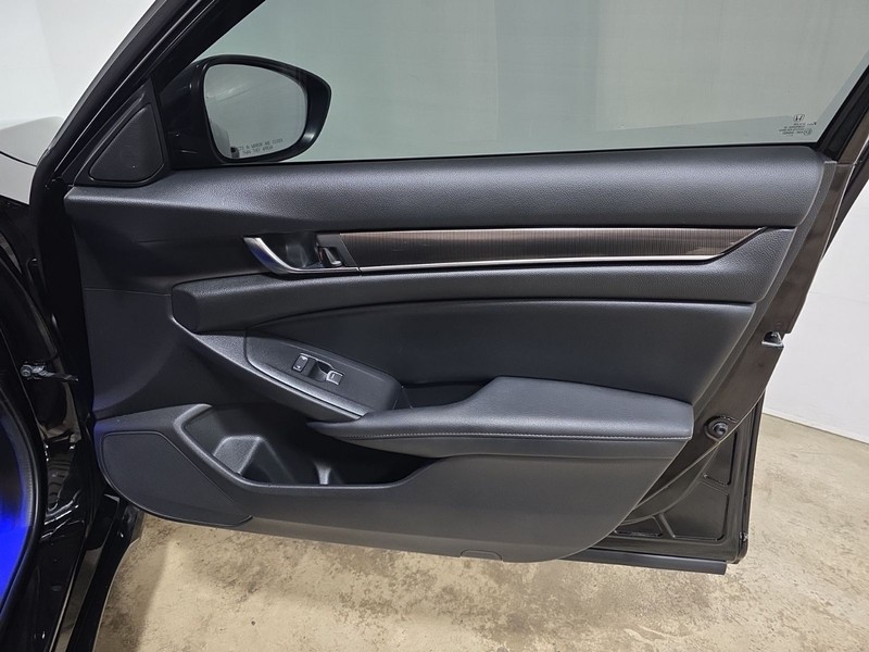 Honda Accord Sedan Vehicle Image 31