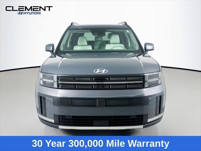 Hyundai Santa Fe Hybrid Vehicle Full-screen Gallery Image 2