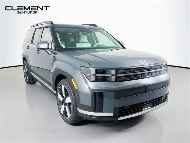 Hyundai Santa Fe Hybrid Vehicle Full-screen Gallery Image 3