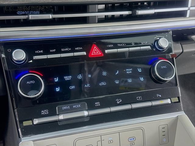 Hyundai Santa Fe Hybrid Vehicle Full-screen Gallery Image 19