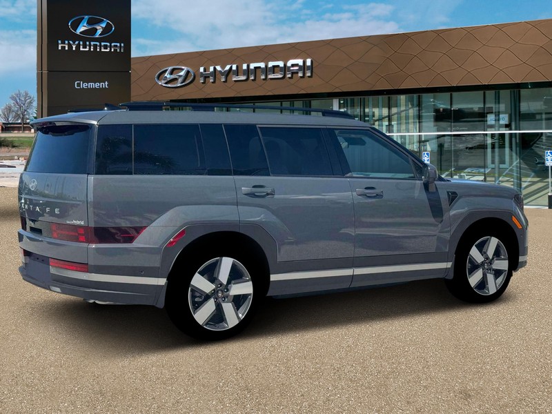 Hyundai Santa Fe Hybrid Vehicle Full-screen Gallery Image 8