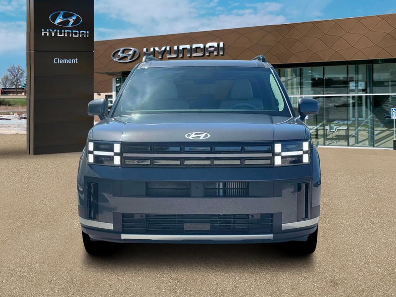 Hyundai Santa Fe Hybrid Vehicle Full-screen Gallery Image 12