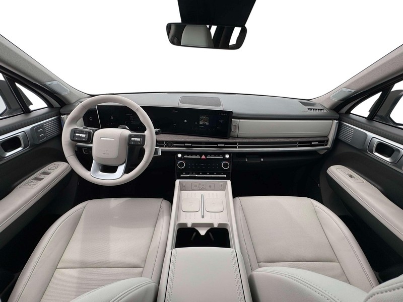 Hyundai Santa Fe Hybrid Vehicle Full-screen Gallery Image 13