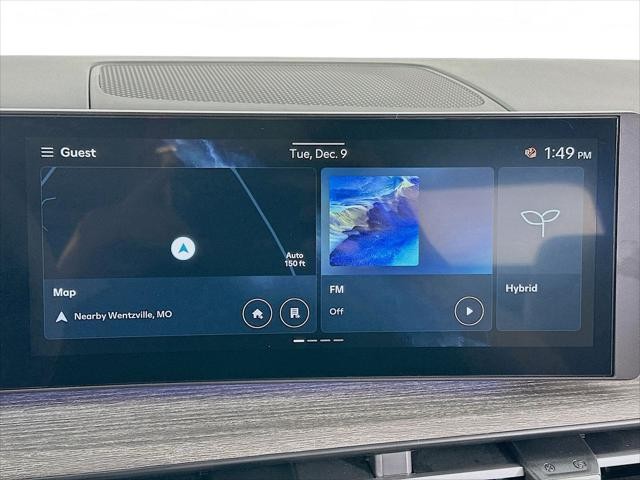 Hyundai Santa Fe Hybrid Vehicle Full-screen Gallery Image 17