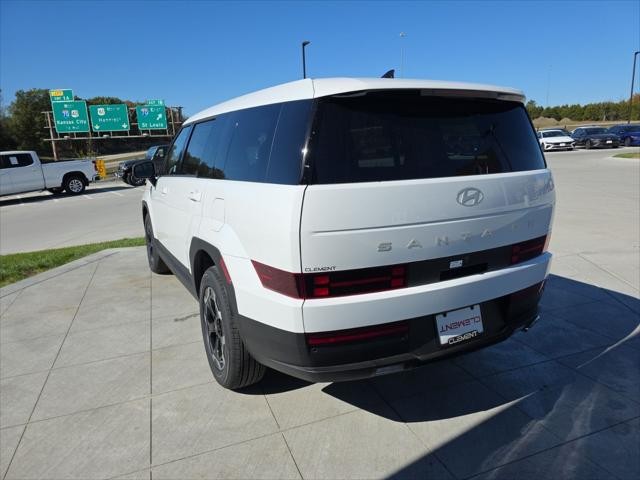 Hyundai Santa Fe Vehicle Full-screen Gallery Image 8