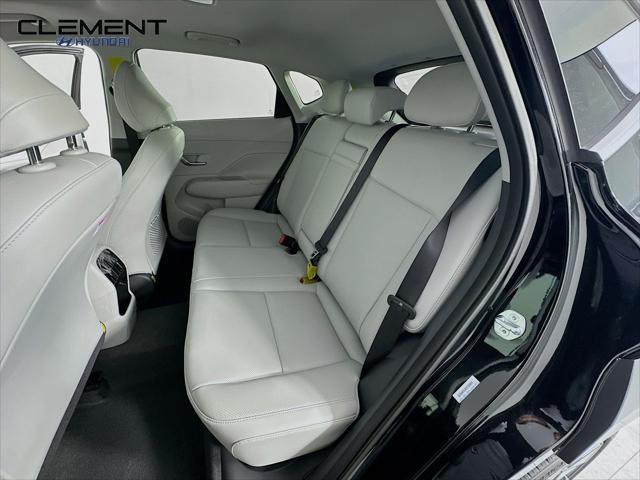 Hyundai Kona Vehicle Full-screen Gallery Image 29