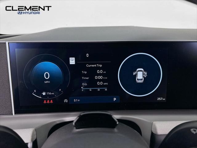 Hyundai Tucson Vehicle Full-screen Gallery Image 16