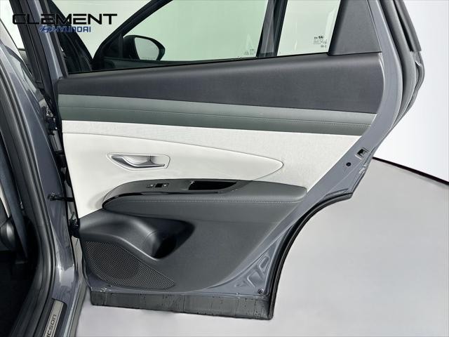 Hyundai Tucson Vehicle Full-screen Gallery Image 28