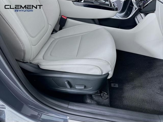 Hyundai Tucson Vehicle Full-screen Gallery Image 30