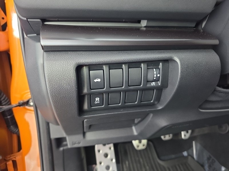 Subaru WRX Vehicle Full-screen Gallery Image 12