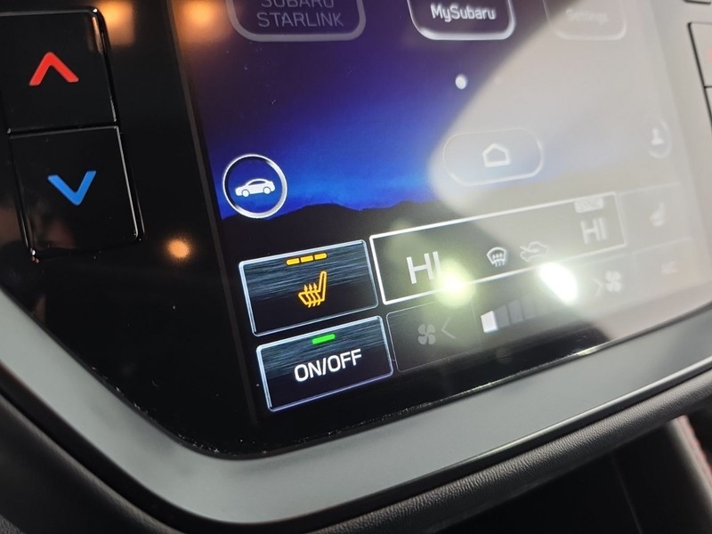 Subaru WRX Vehicle Full-screen Gallery Image 21