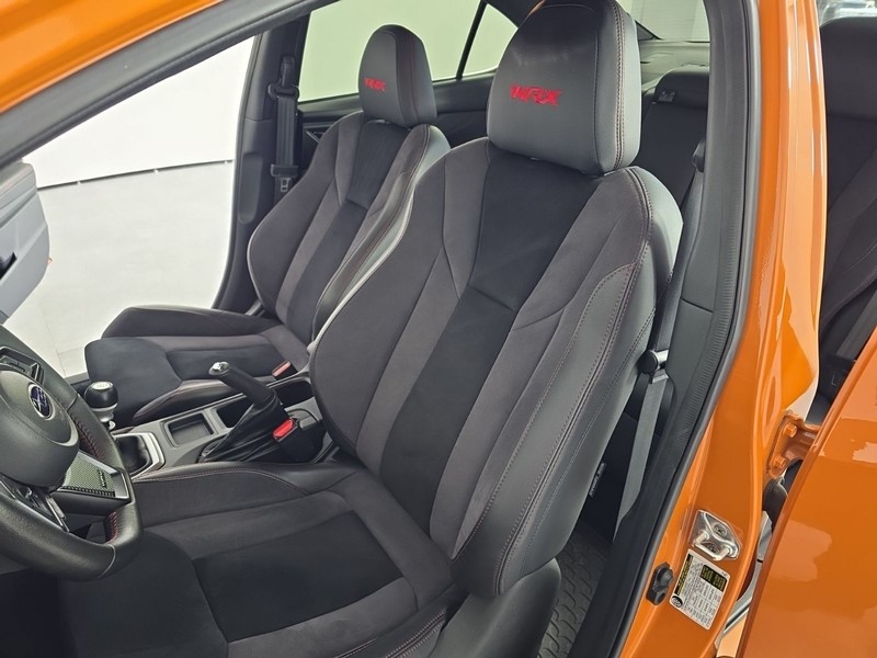 Subaru WRX Vehicle Full-screen Gallery Image 29