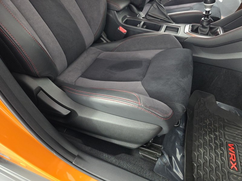 Subaru WRX Vehicle Full-screen Gallery Image 34