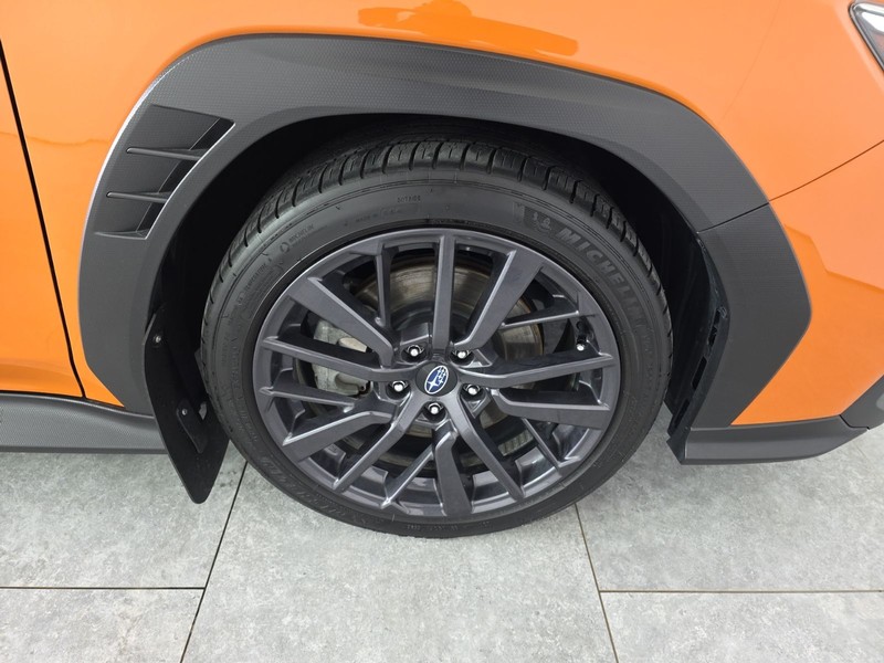 Subaru WRX Vehicle Full-screen Gallery Image 37