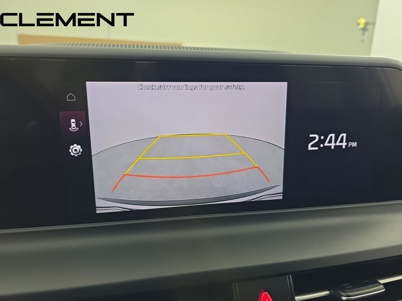 Kia Seltos Vehicle Full-screen Gallery Image 18