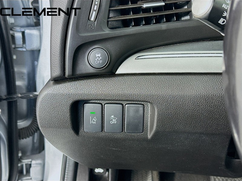 Acura ILX Vehicle Full-screen Gallery Image 12