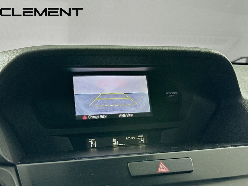 Acura ILX Vehicle Full-screen Gallery Image 19