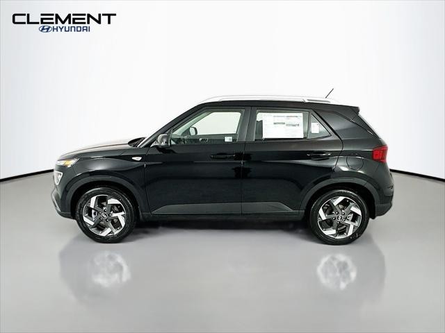 Hyundai Venue Vehicle Full-screen Gallery Image 4