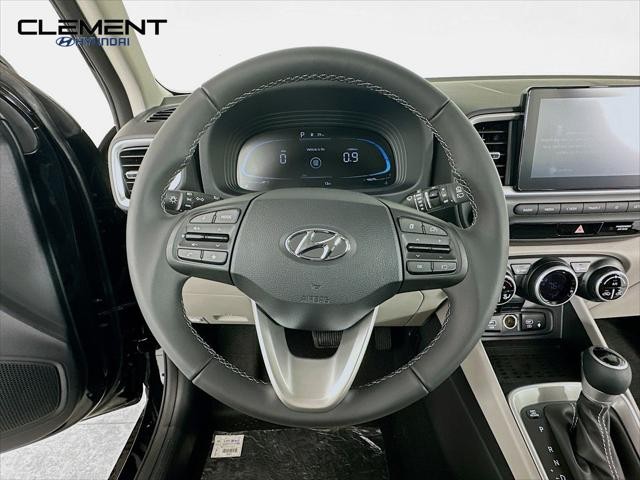 Hyundai Venue Vehicle Full-screen Gallery Image 13