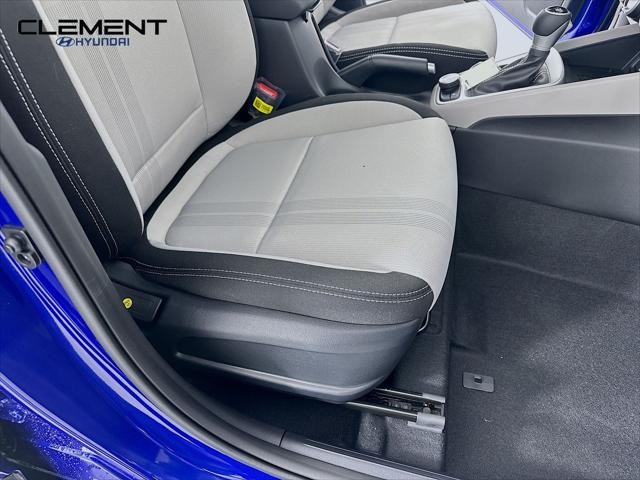 Hyundai Venue Vehicle Full-screen Gallery Image 29