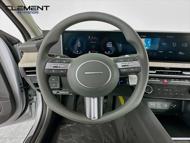 Hyundai Sonata Hybrid Vehicle Full-screen Gallery Image 13