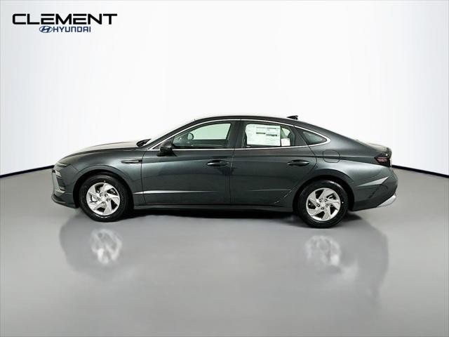 Hyundai Sonata Vehicle Full-screen Gallery Image 4