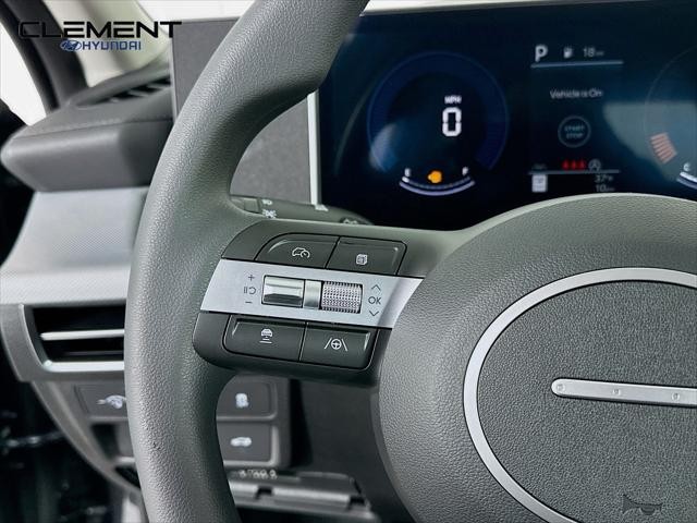 Hyundai Sonata Vehicle Full-screen Gallery Image 14