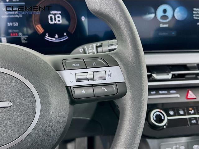 Hyundai Sonata Vehicle Full-screen Gallery Image 15