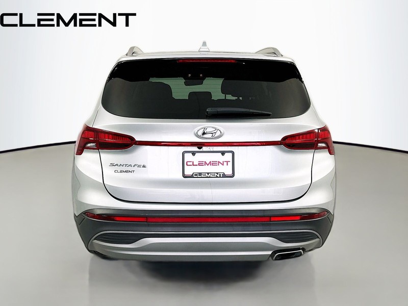 Hyundai Santa Fe Vehicle Full-screen Gallery Image 7