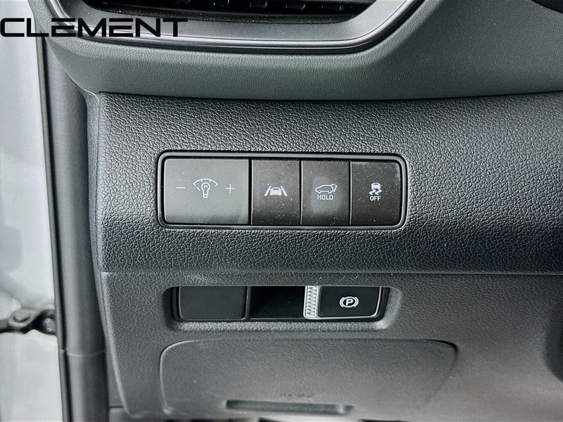 Hyundai Santa Fe Vehicle Full-screen Gallery Image 12