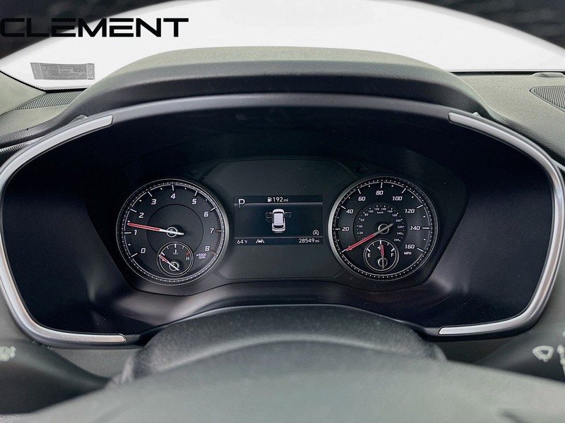 Hyundai Santa Fe Vehicle Full-screen Gallery Image 17