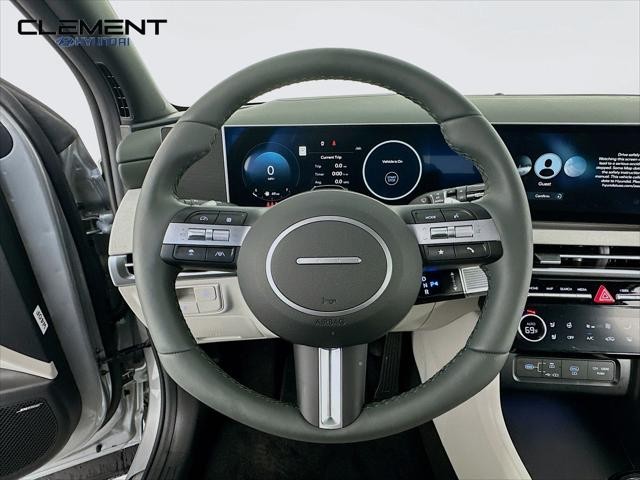 Hyundai Tucson Vehicle Full-screen Gallery Image 13