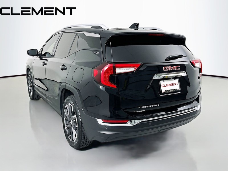 GMC Terrain Vehicle Image 08