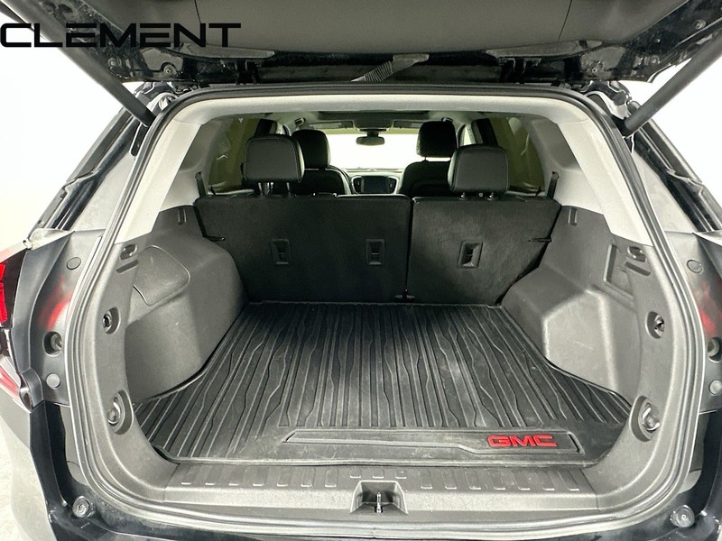 GMC Terrain Vehicle Image 09