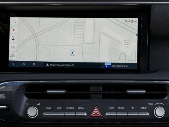 Hyundai Palisade Hybrid Vehicle Full-screen Gallery Image 13