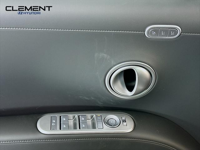 Hyundai Palisade Vehicle Full-screen Gallery Image 24