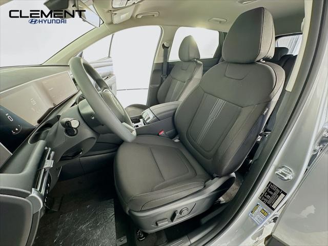 Hyundai Tucson Vehicle Full-screen Gallery Image 25