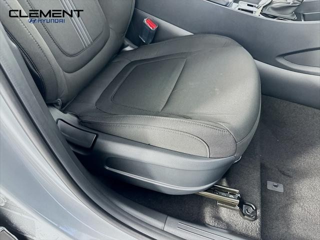 Hyundai Tucson Vehicle Full-screen Gallery Image 28