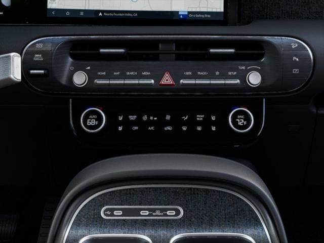 Hyundai Palisade Hybrid Vehicle Full-screen Gallery Image 16