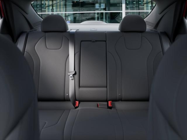 Hyundai Elantra Vehicle Image 12