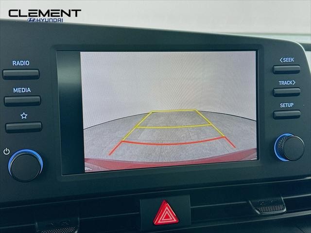 Hyundai Elantra Vehicle Image 18