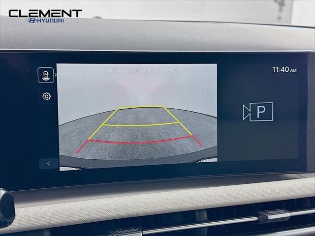 Hyundai Tucson Vehicle Full-screen Gallery Image 18