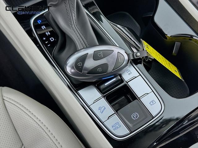 Hyundai Tucson Vehicle Full-screen Gallery Image 21