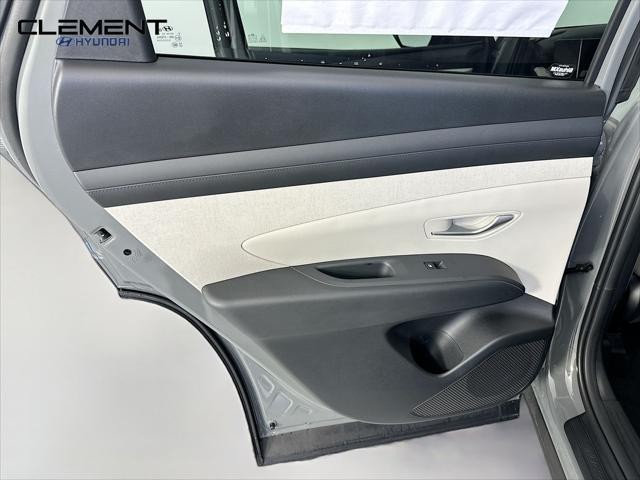 Hyundai Tucson Vehicle Full-screen Gallery Image 27