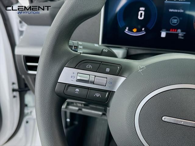 Hyundai Sonata Vehicle Full-screen Gallery Image 14