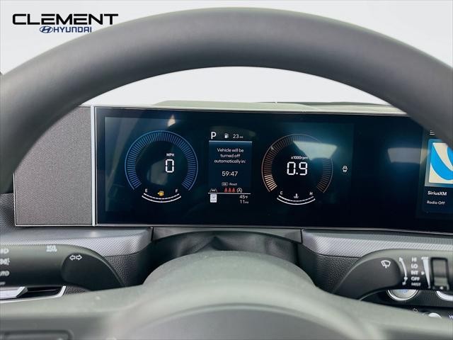 Hyundai Sonata Vehicle Full-screen Gallery Image 16