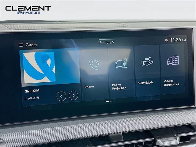 Hyundai Sonata Vehicle Full-screen Gallery Image 17