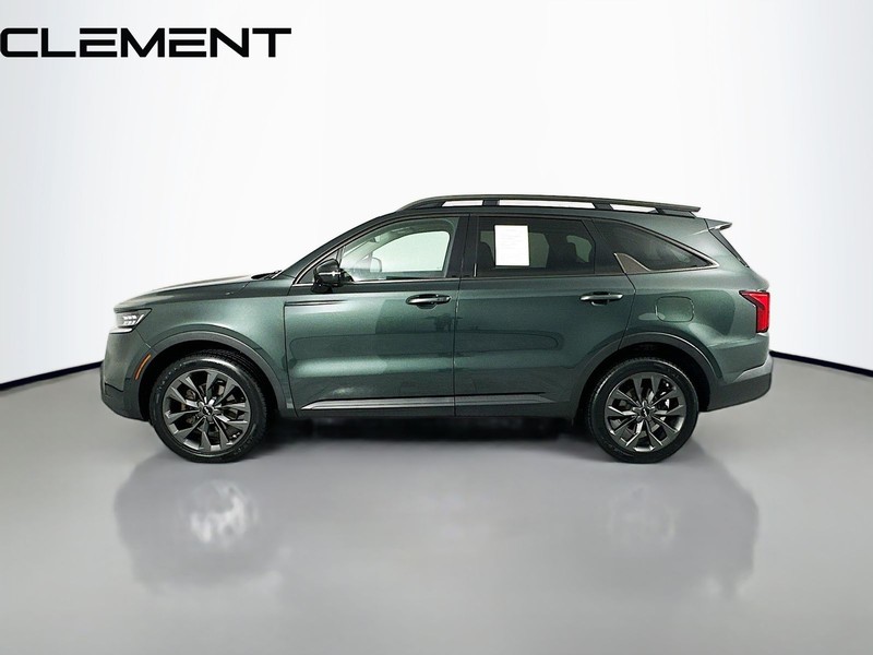 Kia Sorento Vehicle Full-screen Gallery Image 4