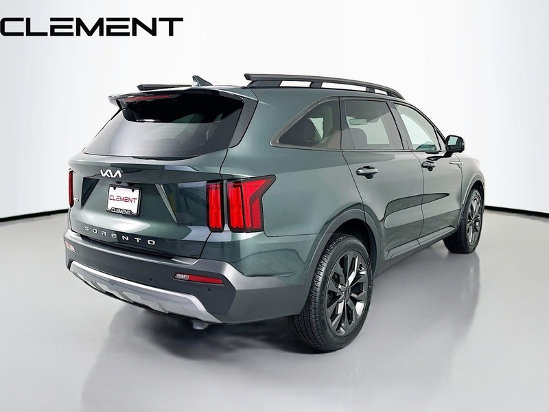 Kia Sorento Vehicle Full-screen Gallery Image 6