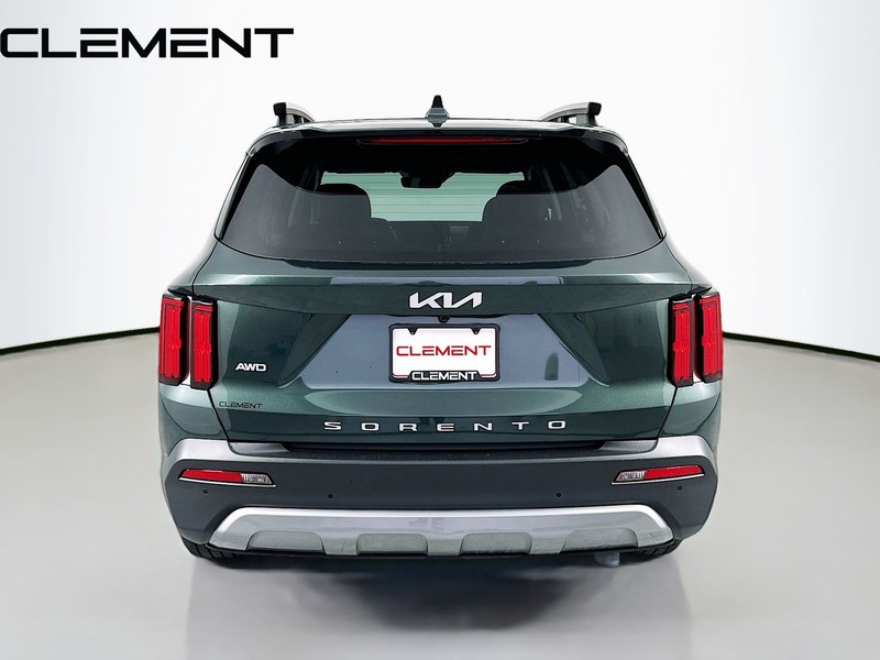 Kia Sorento Vehicle Full-screen Gallery Image 7